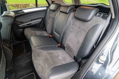 Lot 82 - 2010 Mercedes-Benz ML350