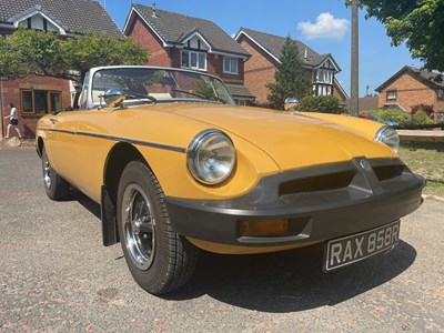 Lot 109 - 1977 MGB Roadster