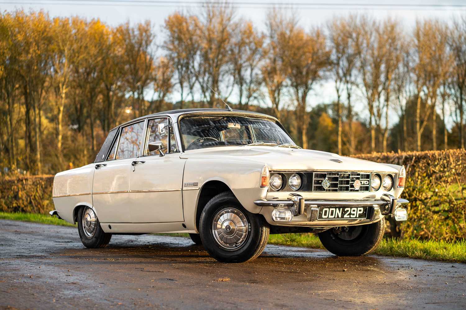 Lot 27 - 1976 Rover 2200 TC