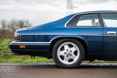 Lot 29 - 1994 Jaguar XJS HSE