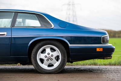 Lot 29 - 1994 Jaguar XJS HSE