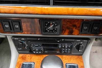 Lot 29 - 1994 Jaguar XJS HSE