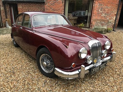 Lot 90 - 1965 Daimler V8-250