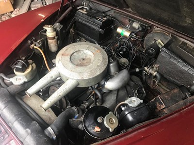 Lot 90 - 1965 Daimler V8-250
