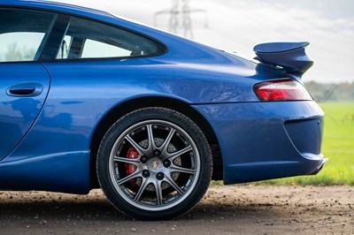 Lot 31 - 1999 Porsche 911 Carrera 2