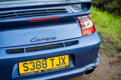 Lot 31 - 1999 Porsche 911 Carrera 2