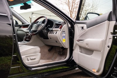 Lot 6 - 2010 Toyota Crown Royal
