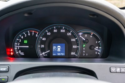 Lot 6 - 2010 Toyota Crown Royal