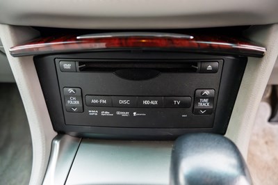 Lot 6 - 2010 Toyota Crown Royal