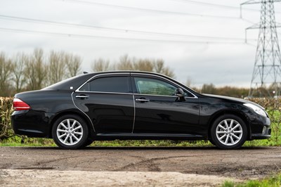 Lot 6 - 2010 Toyota Crown Royal