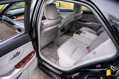 Lot 6 - 2010 Toyota Crown Royal