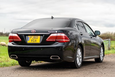 Lot 6 - 2010 Toyota Crown Royal