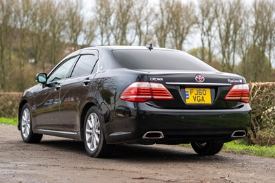 Lot 6 - 2010 Toyota Crown Royal