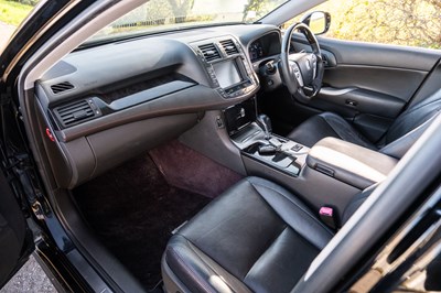 Lot 48 - 2012 Toyota Crown Athlete