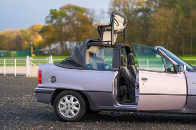 Lot 101 - 1990 Astra GTE Cabriolet