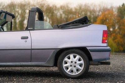 Lot 101 - 1990 Astra GTE Cabriolet
