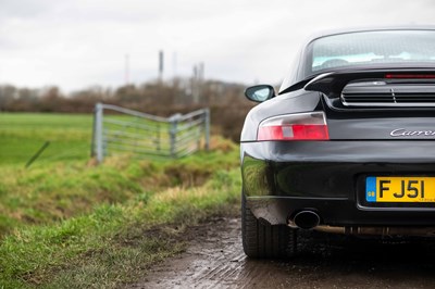 Lot 58 - 2001 Porsche 911 Carrera 4