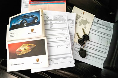 Lot 58 - 2001 Porsche 911 Carrera 4