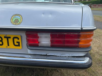 Lot 78 - 1984 Mercedes-Benz 200