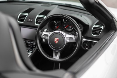 Lot 39 - 2012 Porsche Boxster 2.7 PDK