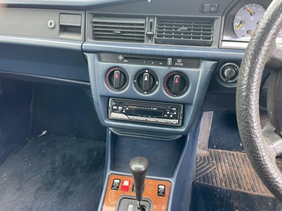 Lot 79 - 1990 Mercedes-Benz 190