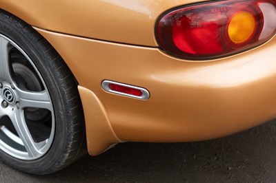 Lot 8 - 1998 Mazda MX-5 Roadster