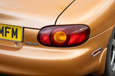 Lot 8 - 1998 Mazda MX-5 Roadster