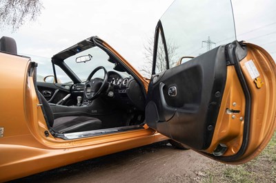 Lot 8 - 1998 Mazda MX-5 Roadster