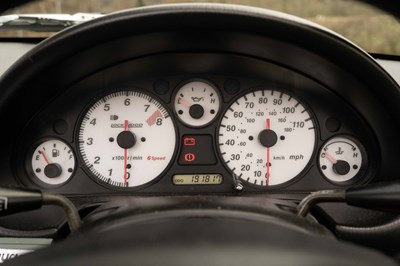 Lot 8 - 1998 Mazda MX-5 Roadster