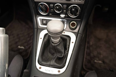 Lot 8 - 1998 Mazda MX-5 Roadster