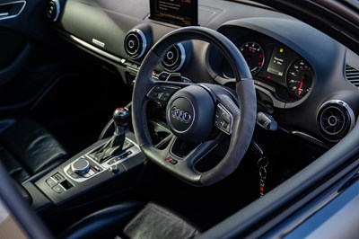 Lot 50 - 2015 Audi RS3 Sportback