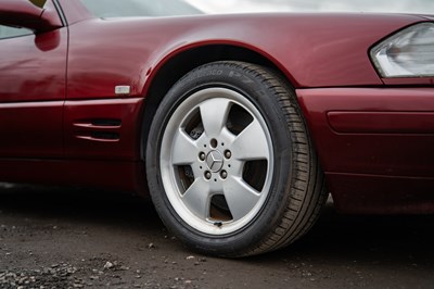 Lot 71 - 1999 Mercedes-Benz SL 320