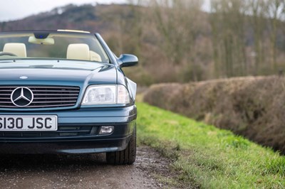 Lot 35 - 1998 Mercedes-Benz SL280