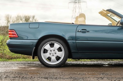 Lot 35 - 1998 Mercedes-Benz SL280