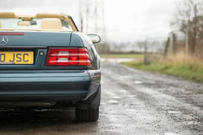 Lot 35 - 1998 Mercedes-Benz SL280