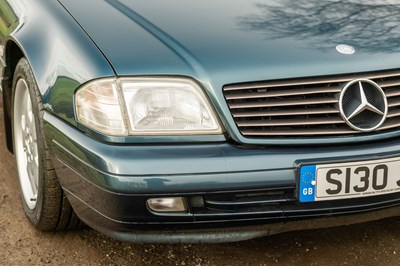 Lot 35 - 1998 Mercedes-Benz SL280