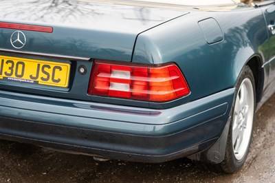 Lot 35 - 1998 Mercedes-Benz SL280