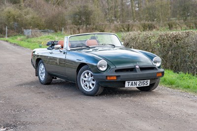 Lot 33 - 1977 MG B Roadster