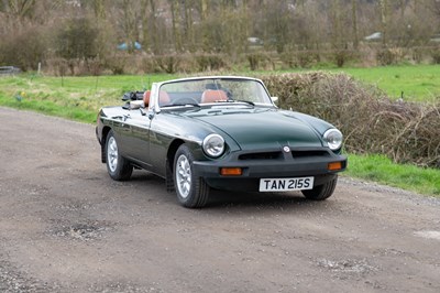 Lot 33 - 1977 MG B Roadster