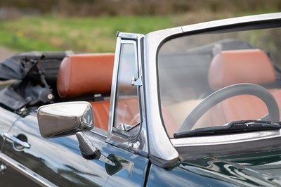 Lot 33 - 1977 MG B Roadster