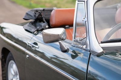 Lot 33 - 1977 MG B Roadster