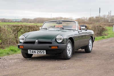 Lot 33 - 1977 MG B Roadster