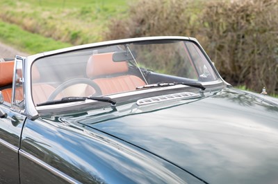 Lot 33 - 1977 MG B Roadster