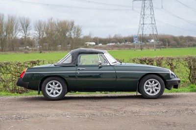 Lot 33 - 1977 MG B Roadster