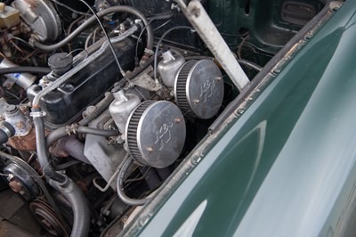 Lot 33 - 1977 MG B Roadster