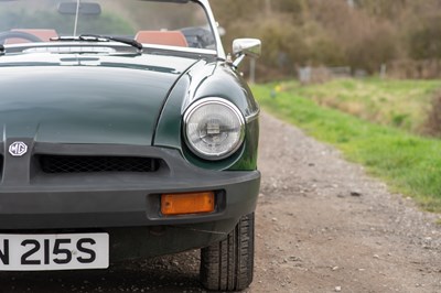 Lot 33 - 1977 MG B Roadster