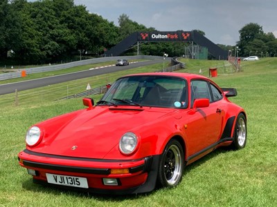 Lot 96 - 1985 Porsche 911 Carrera 3.2 Super Sport