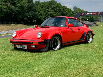 Lot 96 - 1985 Porsche 911 Carrera 3.2 Super Sport