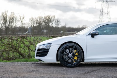 Lot 51 - 2010 Audi R8 V10 Plus S Tronic