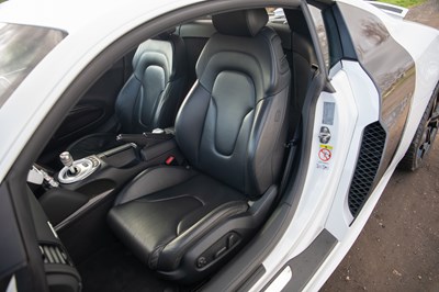 Lot 51 - 2010 Audi R8 V10 Plus S Tronic